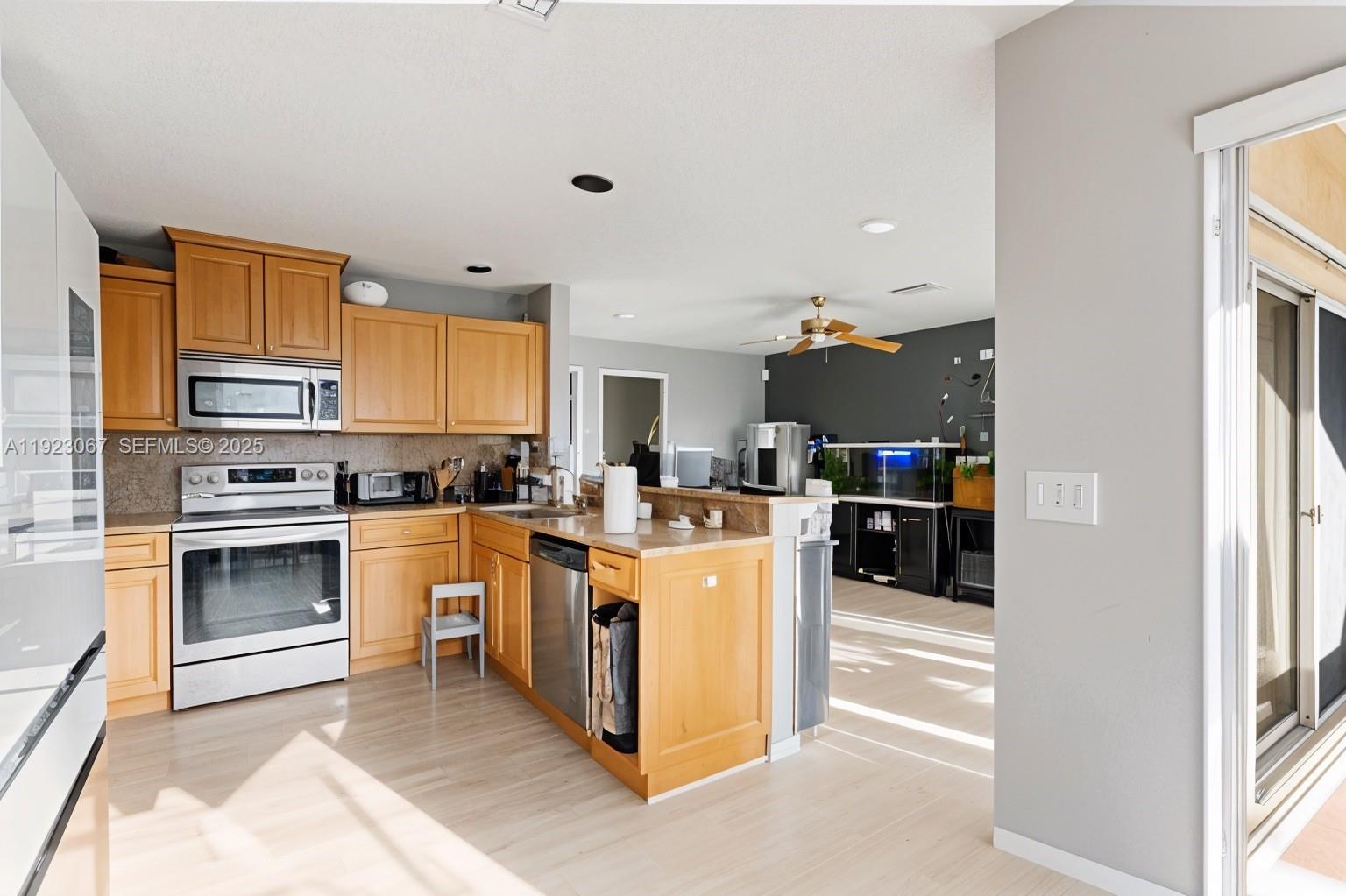 HOLIDAY SPRINGS EAST - Residential