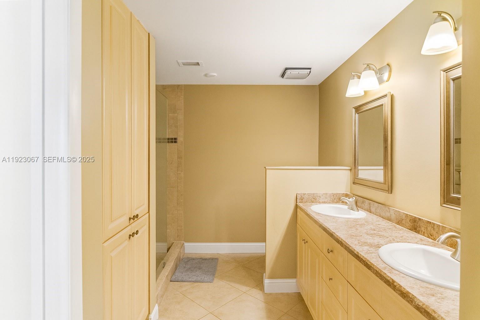 HOLIDAY SPRINGS EAST - Residential