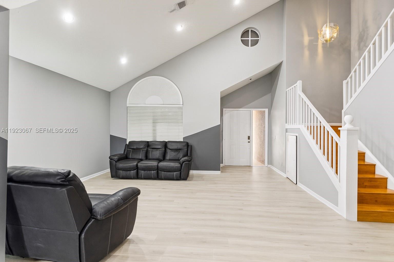 HOLIDAY SPRINGS EAST - Residential