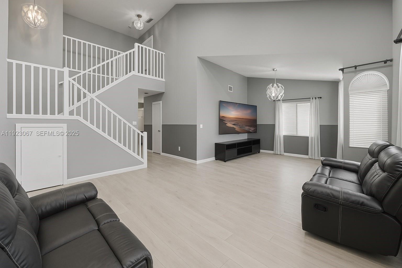 HOLIDAY SPRINGS EAST - Residential