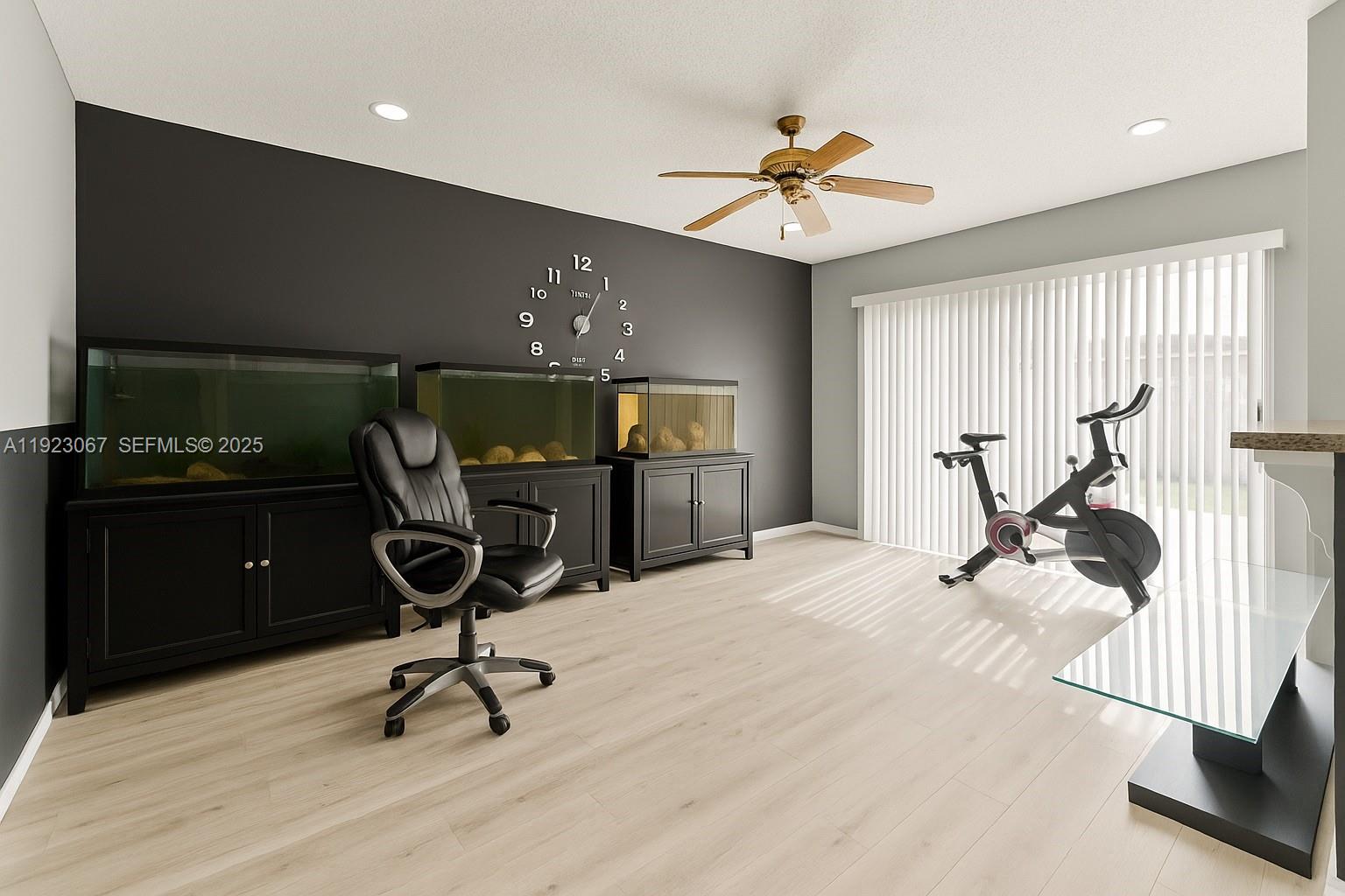 HOLIDAY SPRINGS EAST - Residential