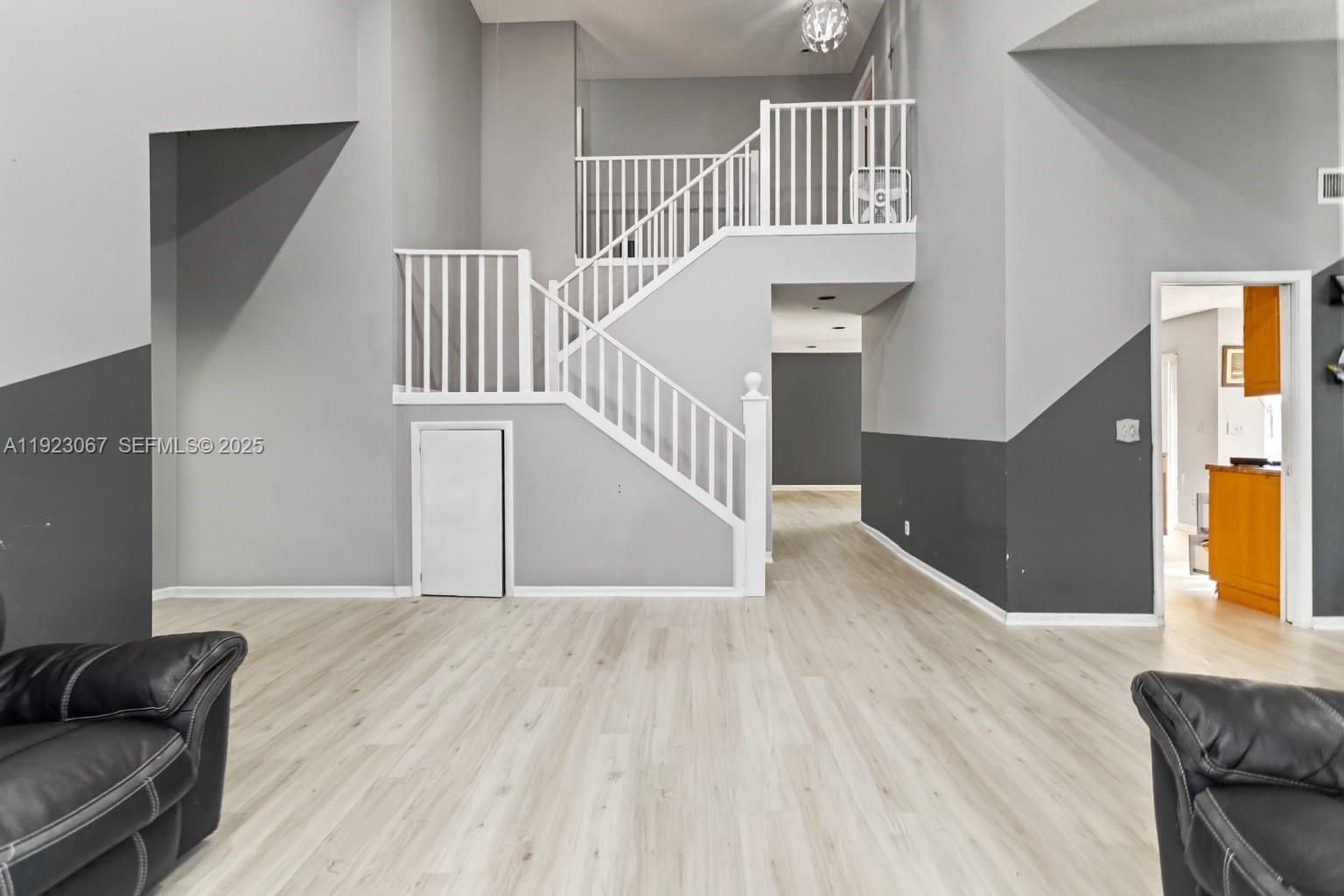 HOLIDAY SPRINGS EAST - Residential