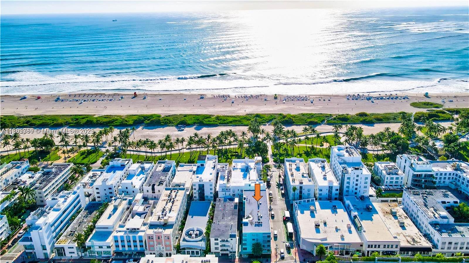 Property for Sale at 701 Collins Ave 1F, Miami Beach, Miami-Dade County, Florida - Bedrooms: 2 
Bathrooms: 2  - $595,000