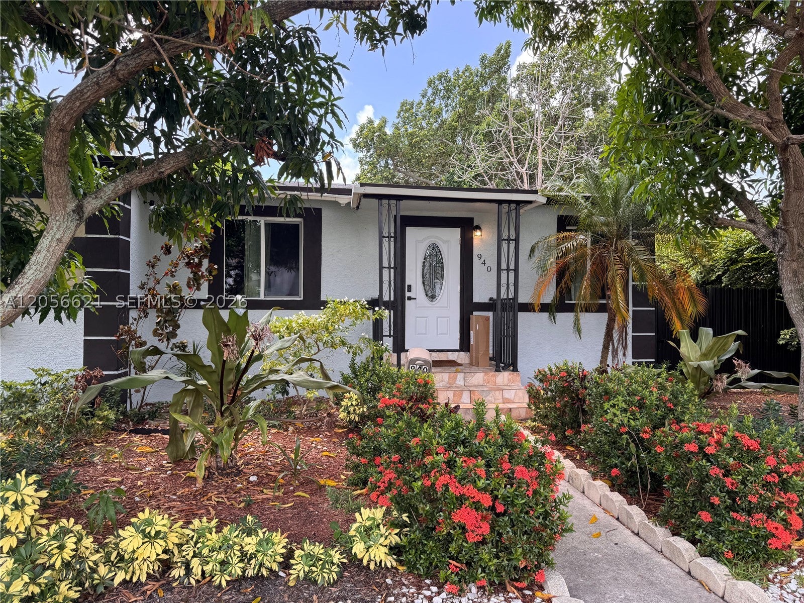 940 NE 155th Ter 940