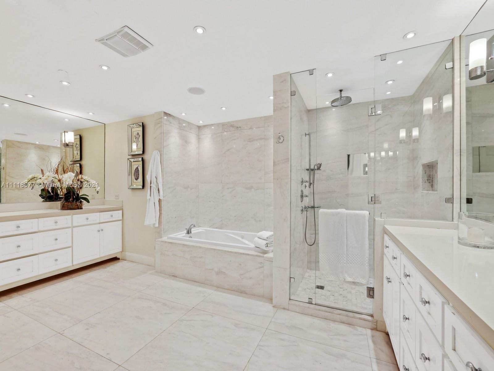 BAYVIEW FISHER ISL CONDO - Residential