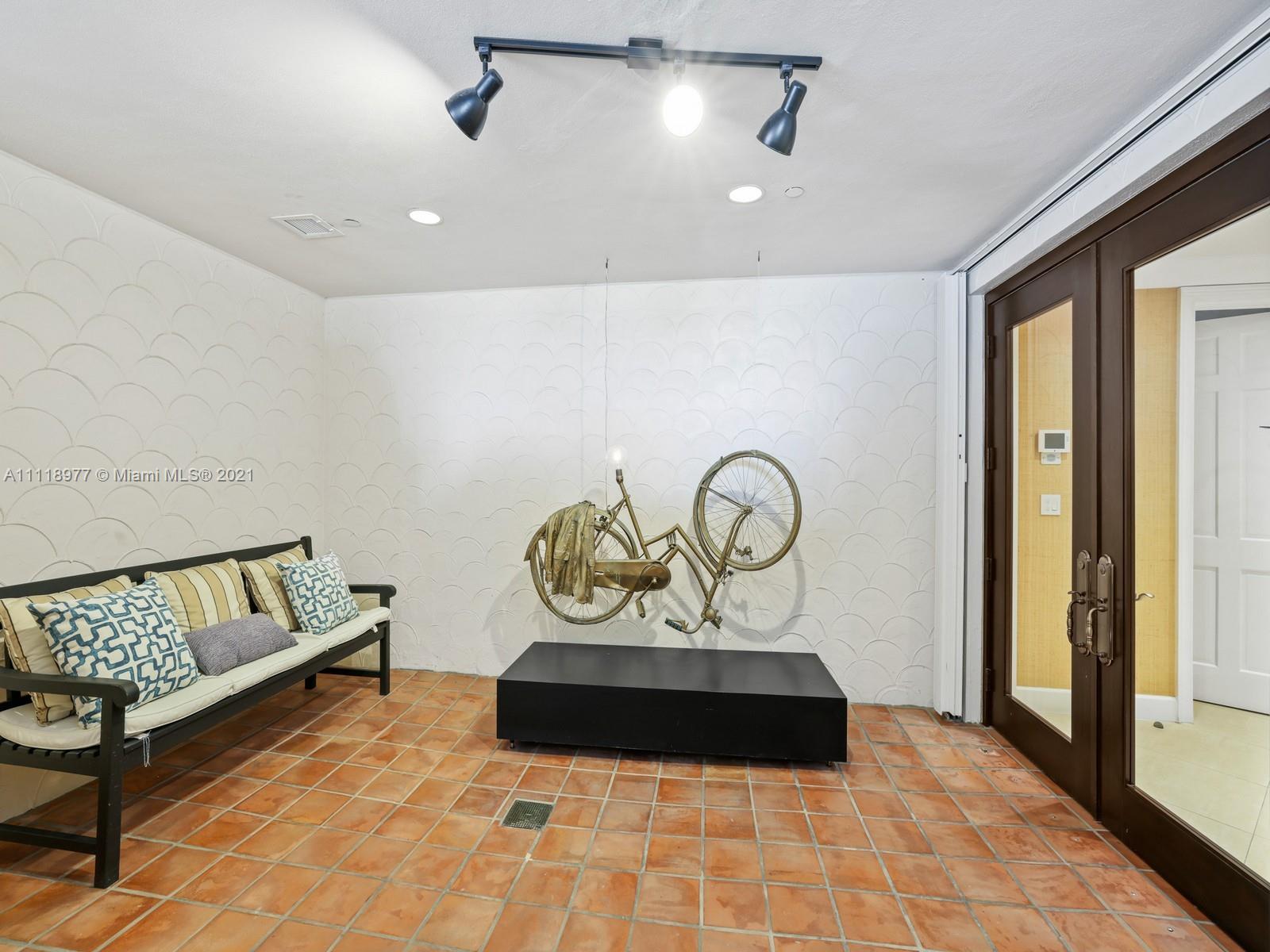 BAYVIEW FISHER ISL CONDO - Residential