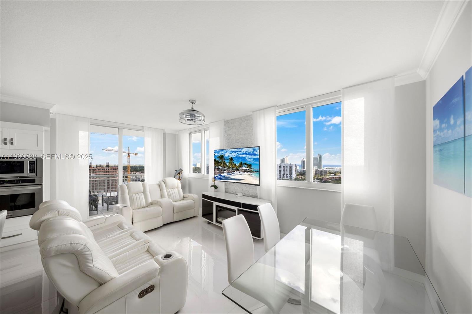 DUO CONDOMINIUM EAST - Residential