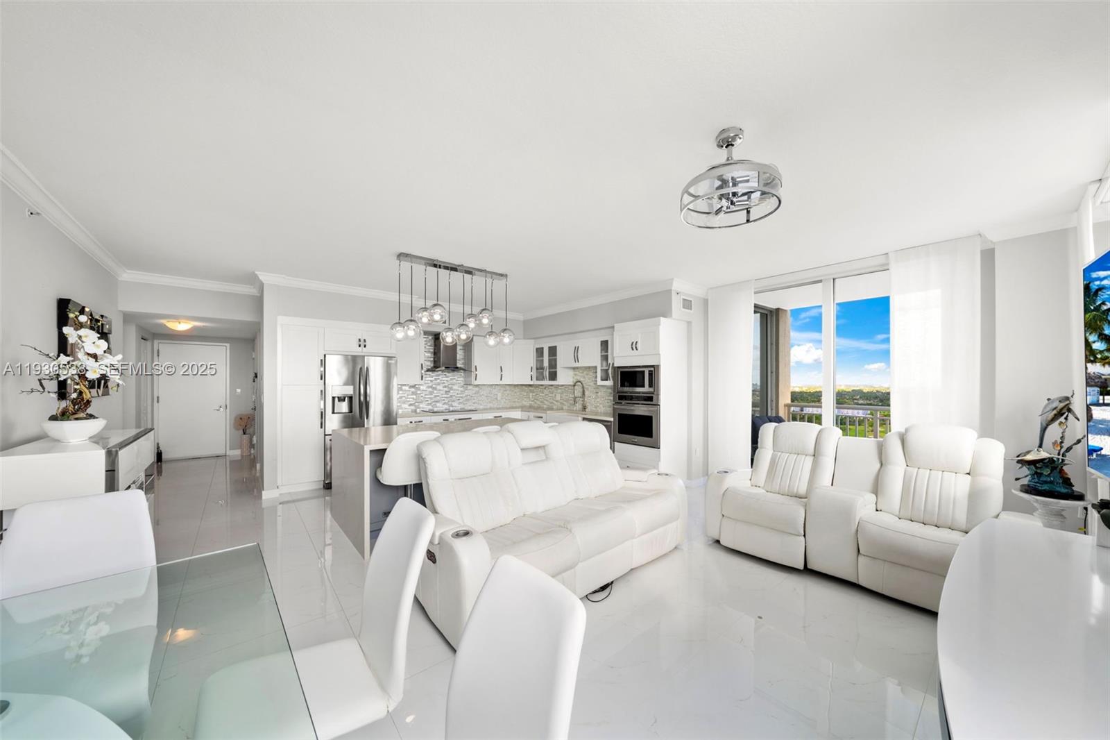 DUO CONDOMINIUM EAST - Residential