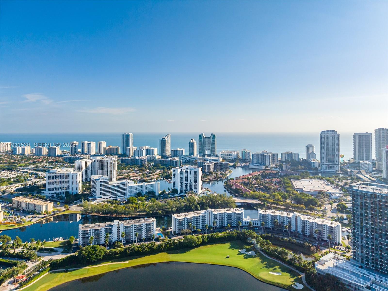 DUO CONDOMINIUM EAST - Residential