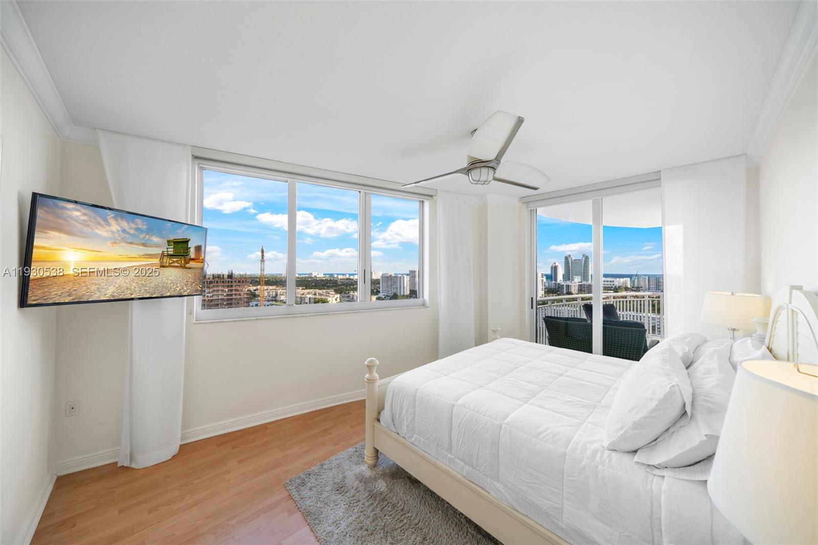 DUO CONDOMINIUM EAST - Residential