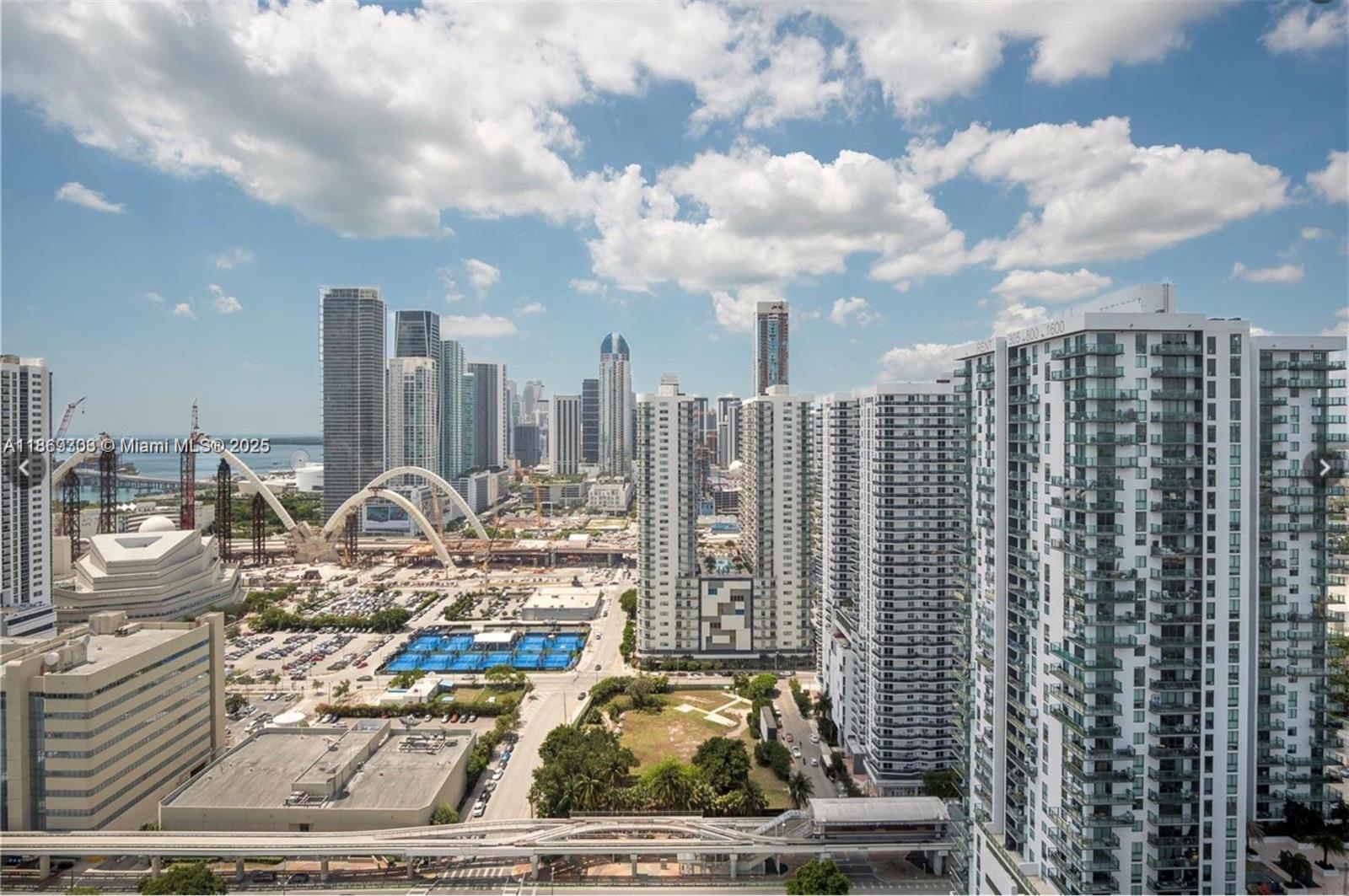 CANVAS CONDO - Residential Lease