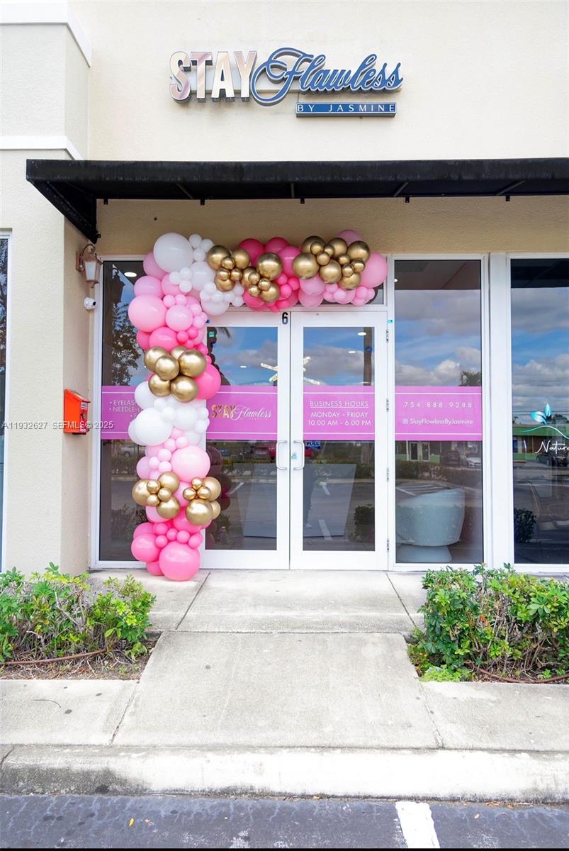 4520 W Hallandale Beach Blvd