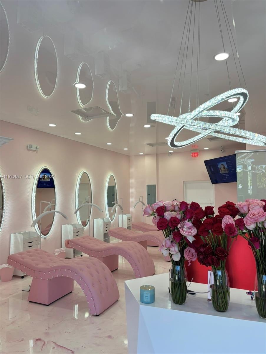 4520 W Hallandale Beach Blvd