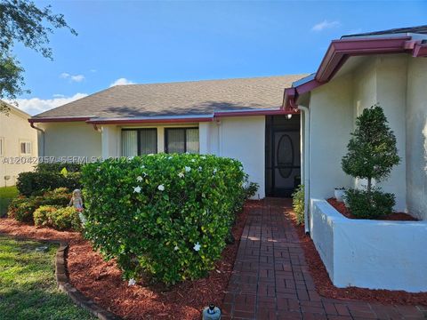 Tiny photo for 10301 Greenbriar Ct, Boca Raton, FL 33498 (MLS # A12042057)