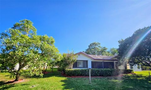 Tiny photo for 10301 Greenbriar Ct, Boca Raton, FL 33498 (MLS # A12042057)