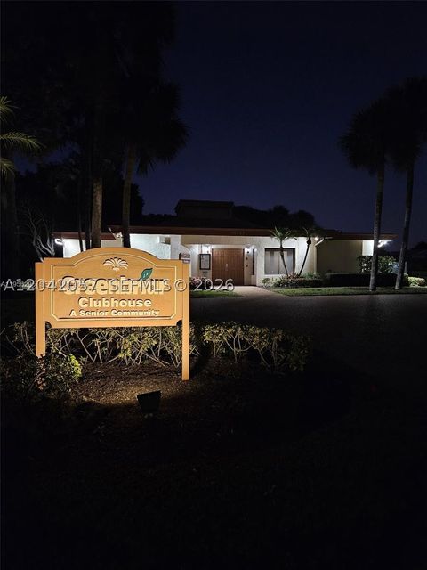 Tiny photo for 10301 Greenbriar Ct, Boca Raton, FL 33498 (MLS # A12042057)