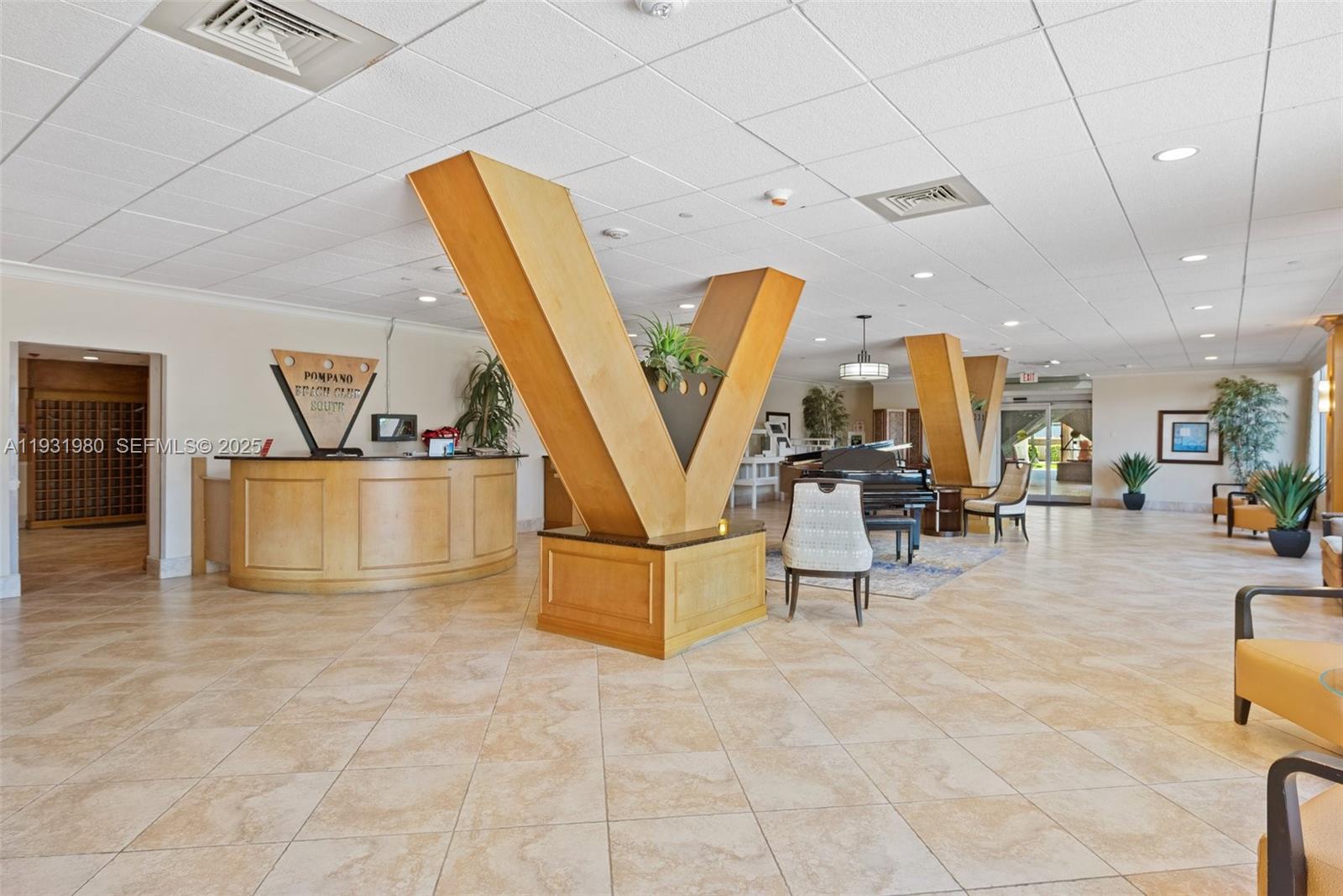 POMPANO BEACH CLUB CONDO - Residential