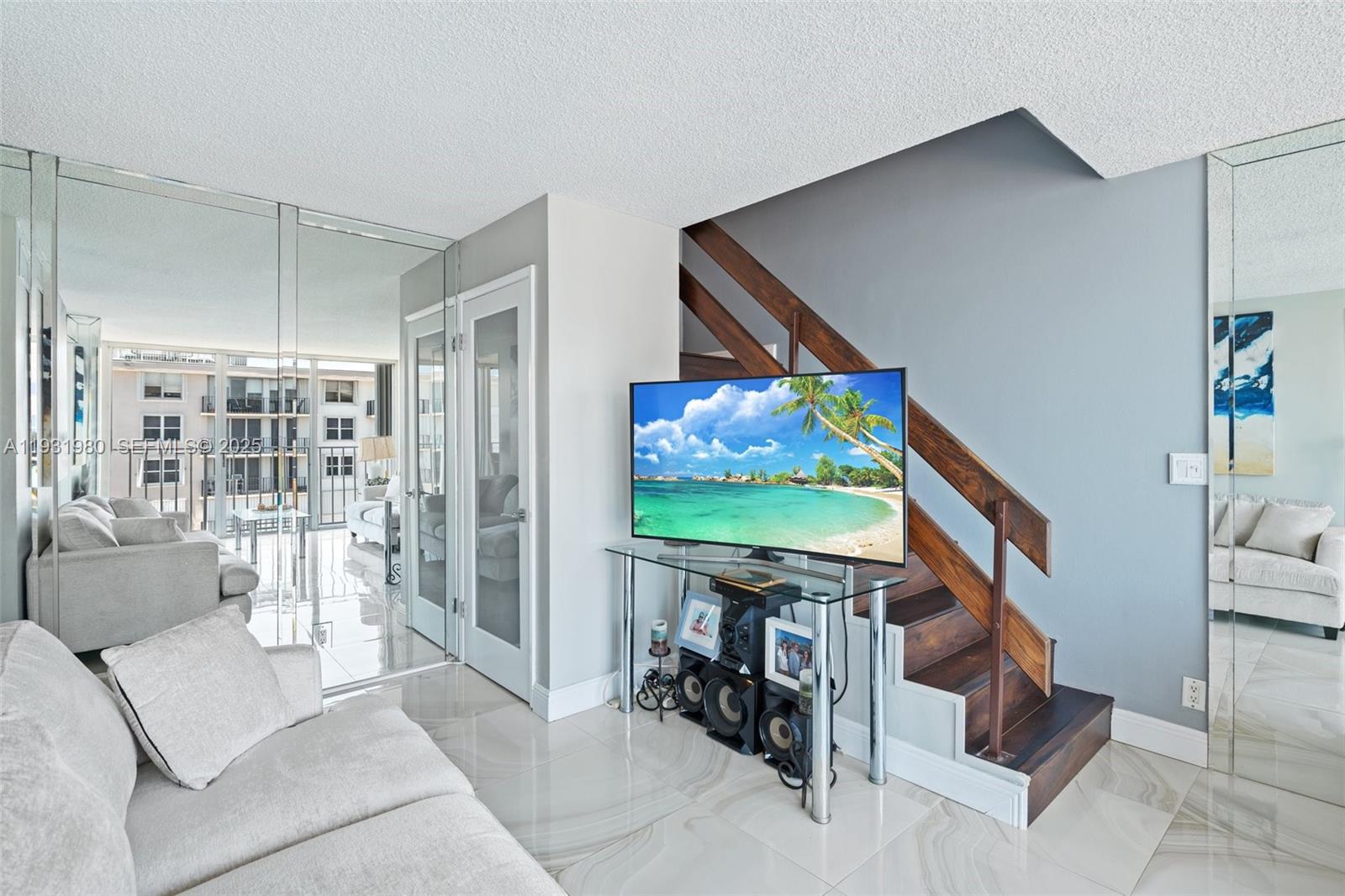 POMPANO BEACH CLUB CONDO - Residential