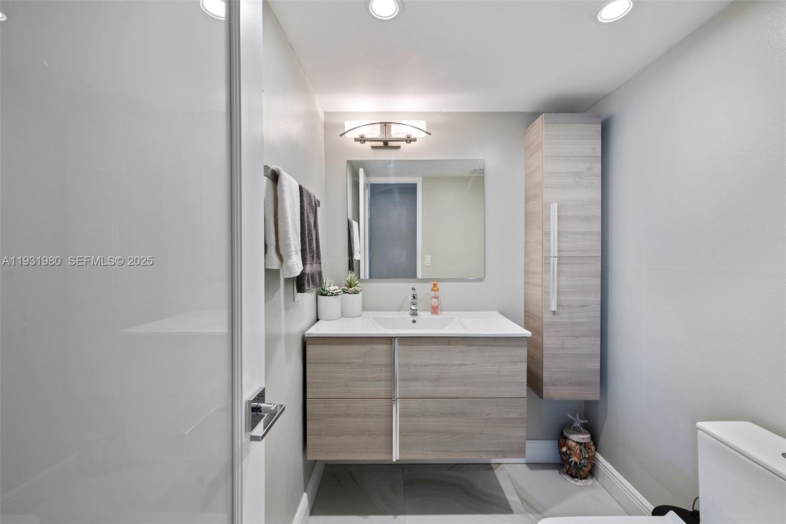 POMPANO BEACH CLUB CONDO - Residential