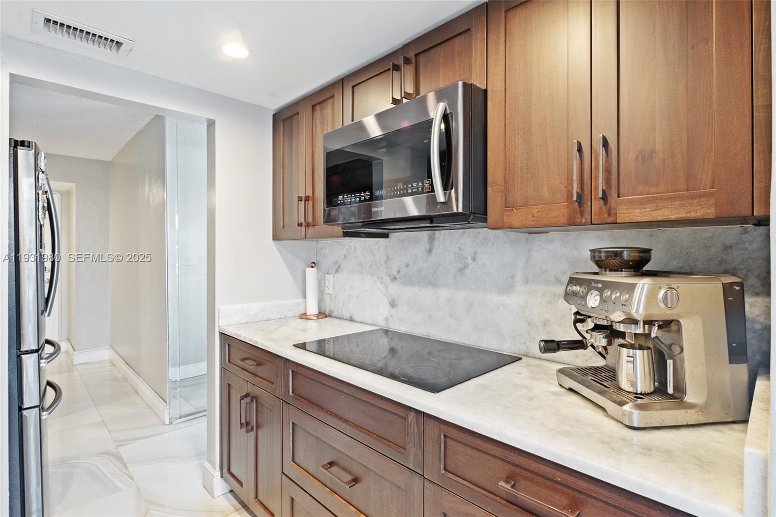 POMPANO BEACH CLUB CONDO - Residential