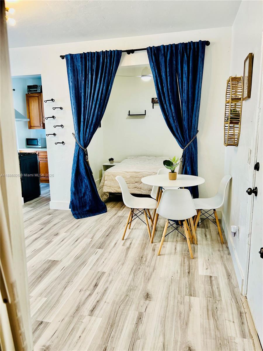 760 CONDO - Residential