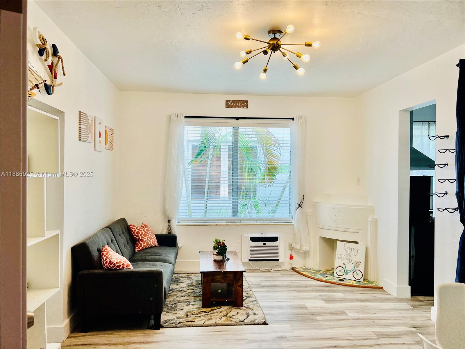 760 CONDO - Residential