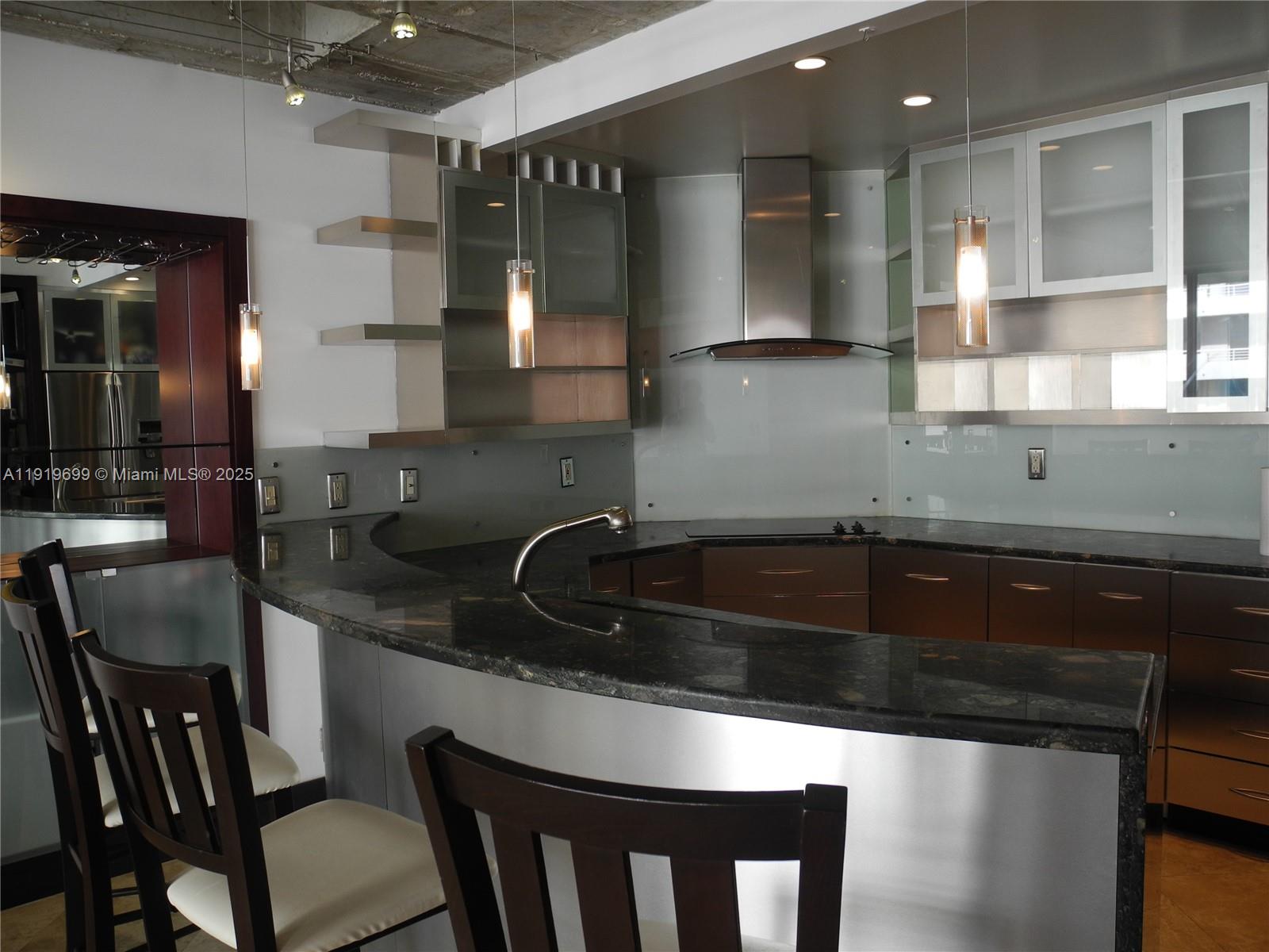 BRICKELL BAY TOWER CONDO - Residential Lease