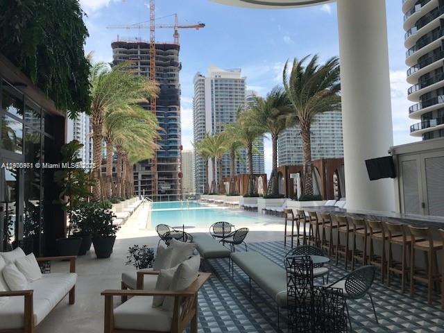 SLS LUX BRICKELL - Residential Lease
