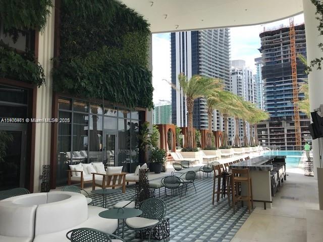 SLS LUX BRICKELL - Residential Lease
