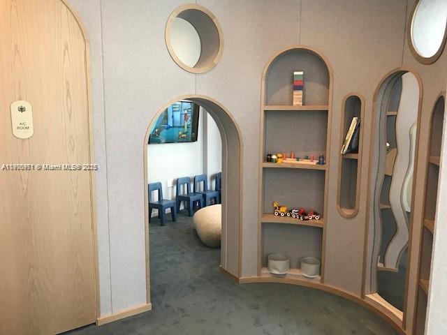 SLS LUX BRICKELL - Residential Lease