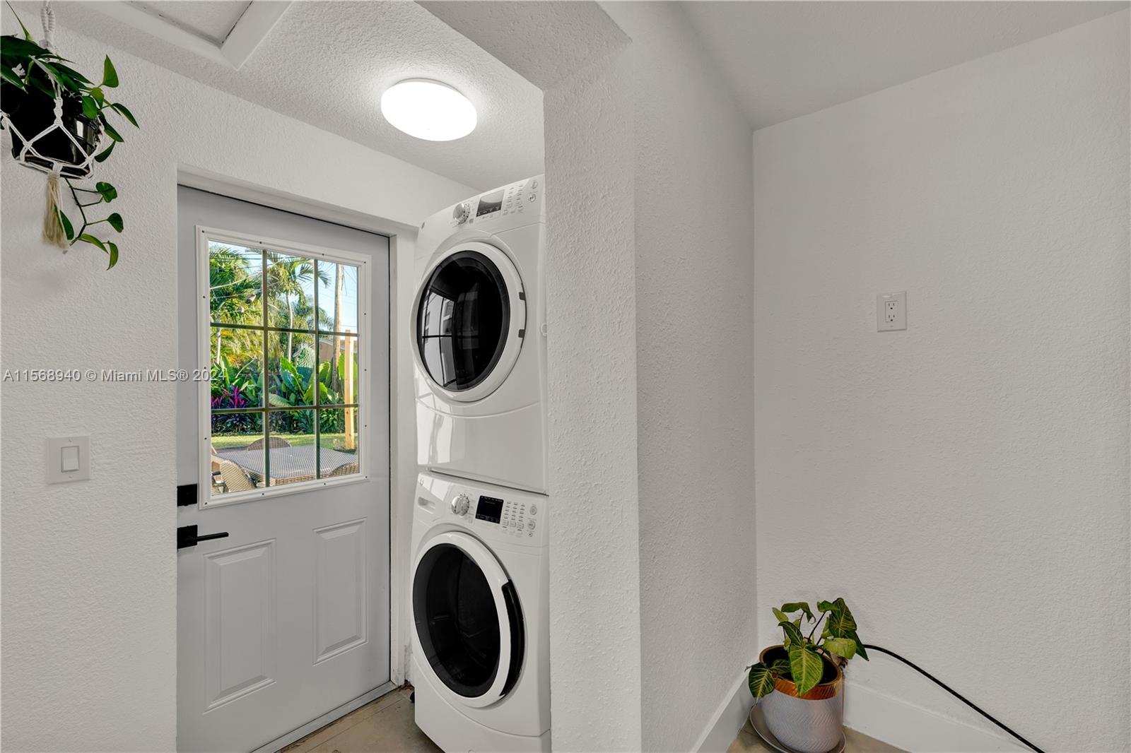 CASA GRANDE - Residential Lease