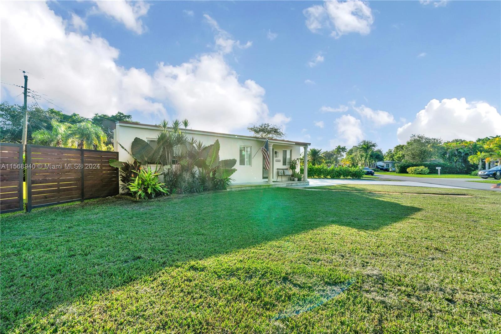 CASA GRANDE - Residential Lease