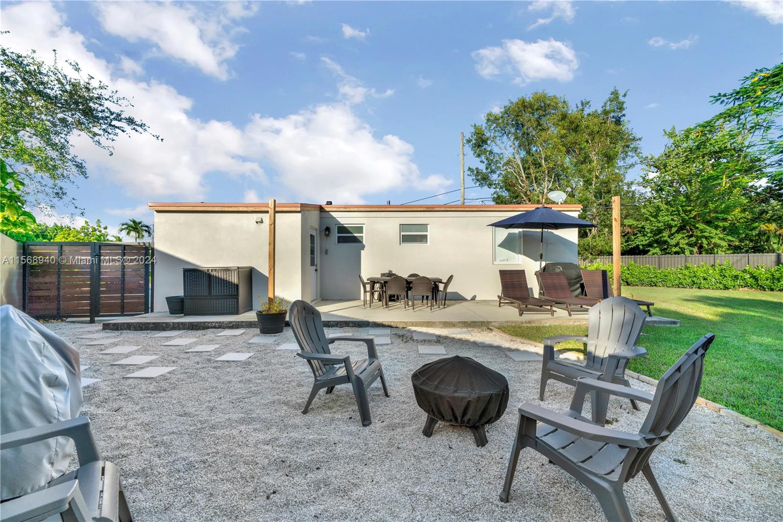 CASA GRANDE - Residential Lease