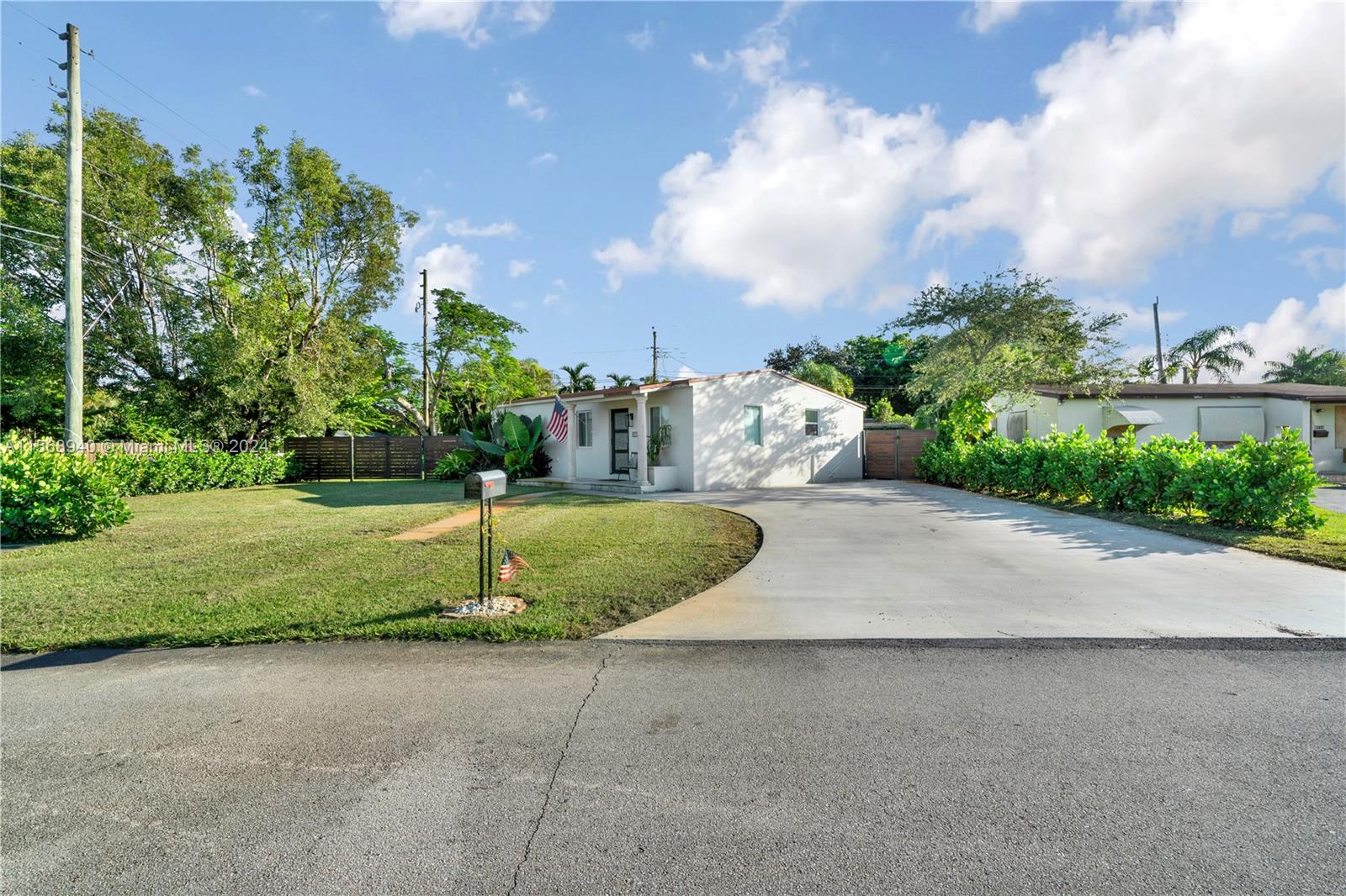 CASA GRANDE - Residential Lease