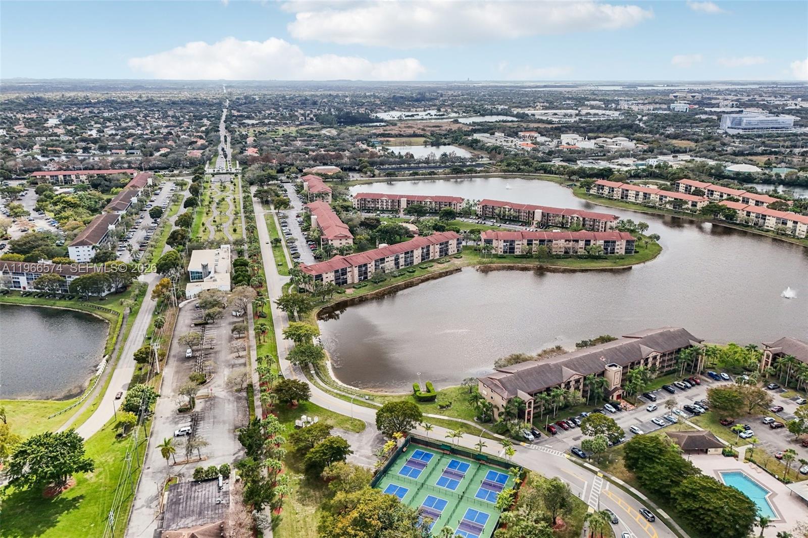 SUFFOLK AT CENTURY VILLAG - Residential