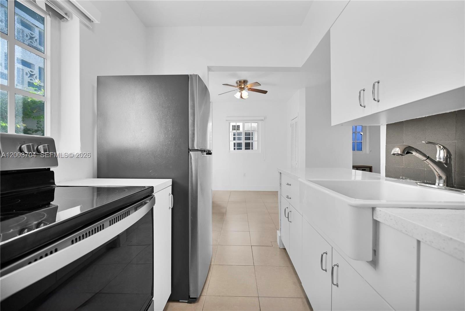 Marseilles Condo - Residential