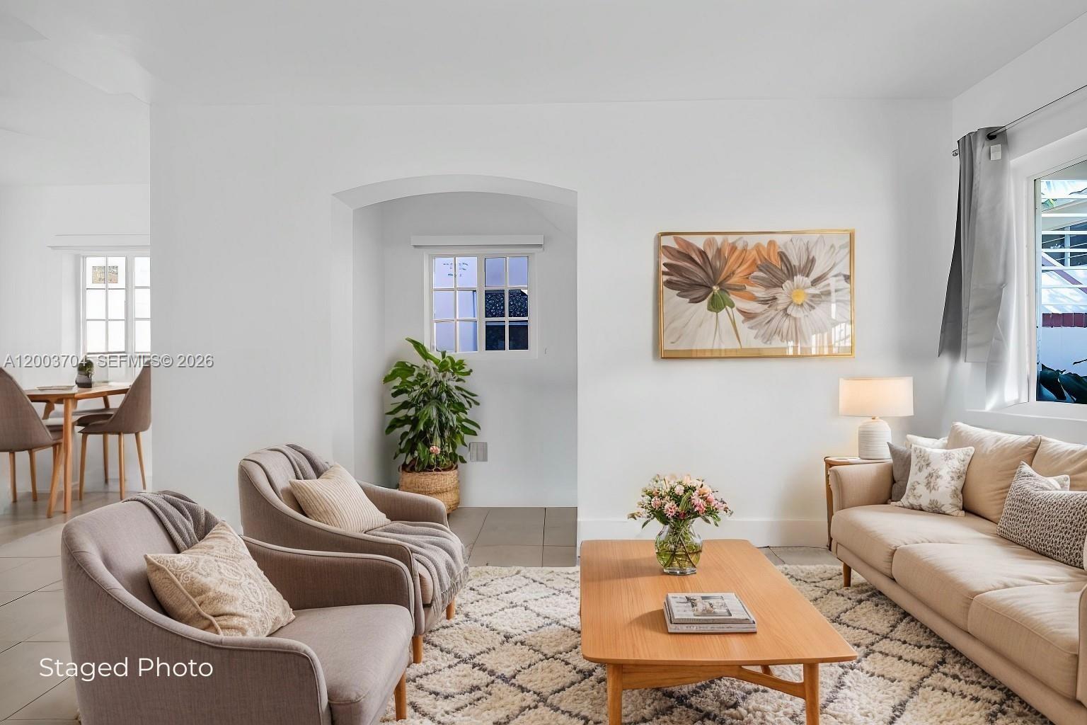 Marseilles Condo - Residential