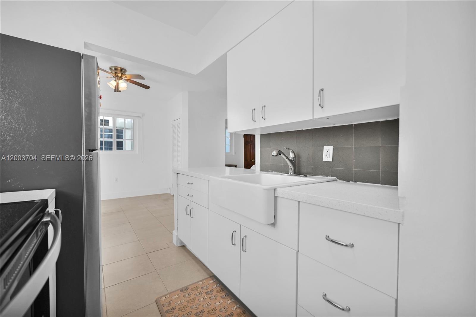 Marseilles Condo - Residential