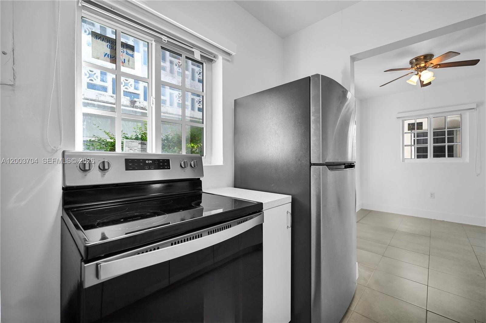 Marseilles Condo - Residential