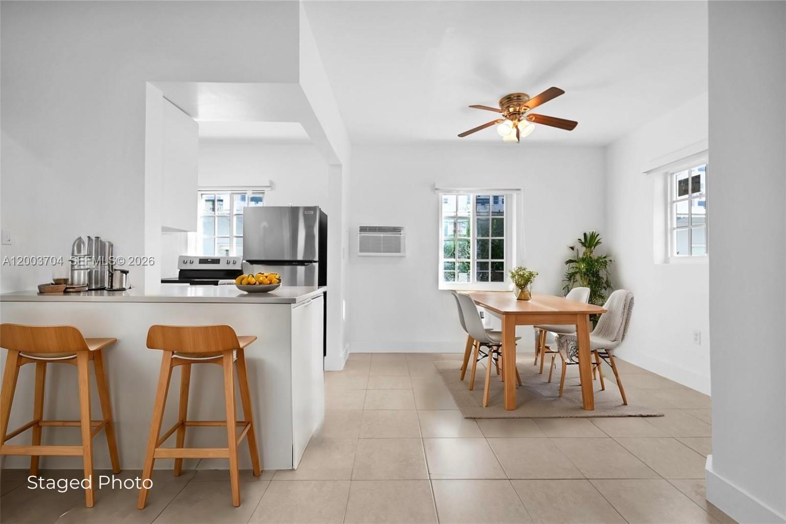 Marseilles Condo - Residential