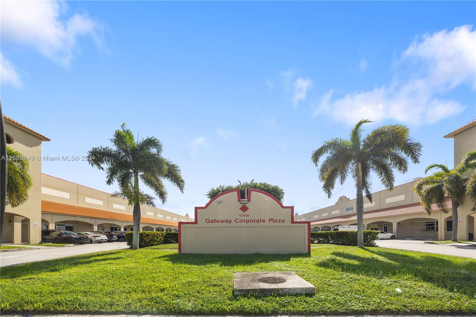 This versatile office-warehouse is ideally situated in Miami, across from the Miami Executive Airport, offering exceptional visibility and access. With its strategic location and flexible layout, the property is perfect for a variety of businesses, including restaurants, medical offices, retail operations, and even auto body shops—one of the few plazas in the area that permits such use. The building features a well-designed layout with a retail office entrance at the front, a spacious warehouse at the rear, and a back entrance. Additionally, the property includes bathroom facilities. With its prime location and versatile design, this property presents an unparalleled opportunity for businesses looking to establish themselves in one of Miami’s most sought-after areas.