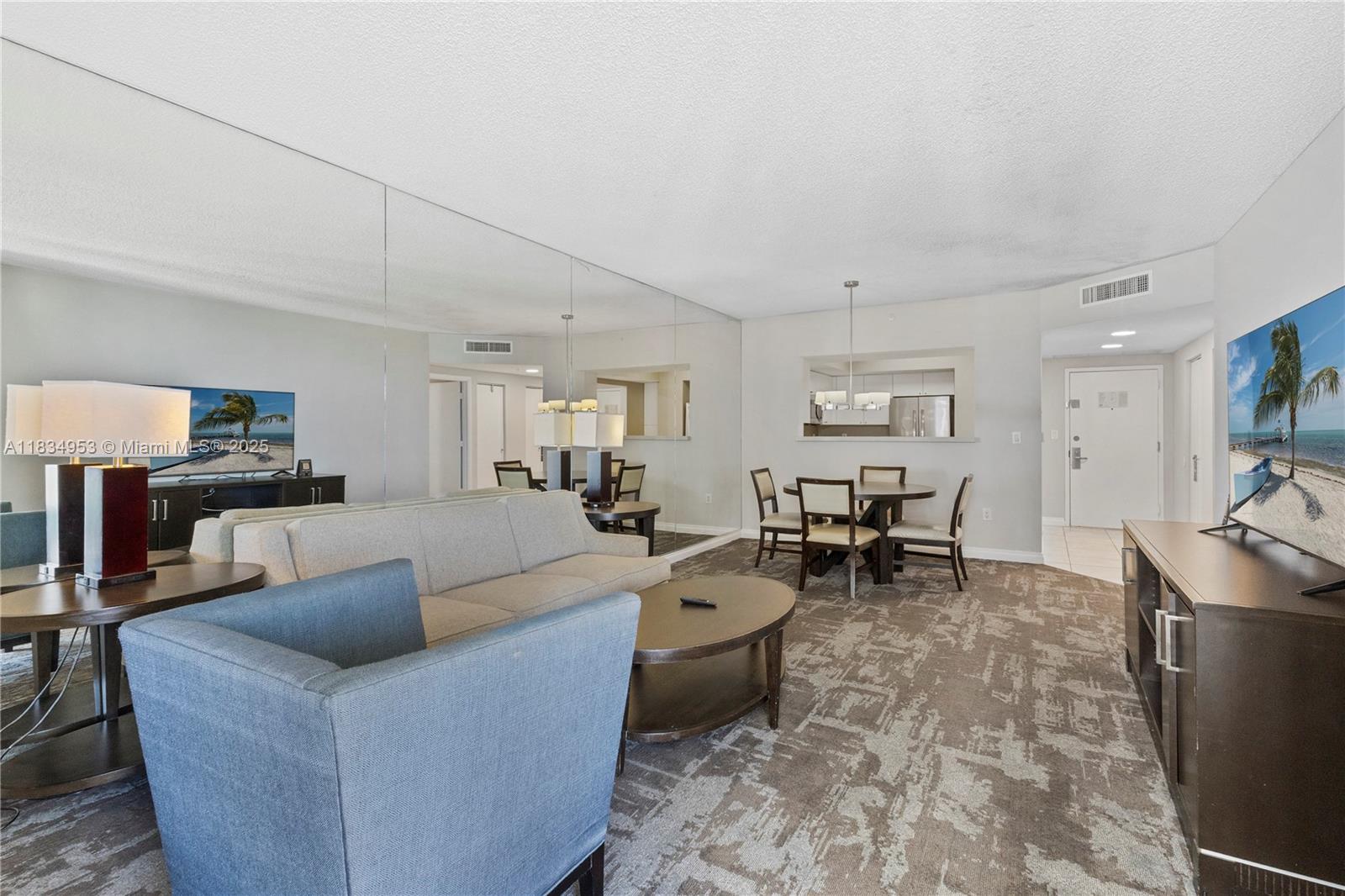 17375 Collins Ave 1004