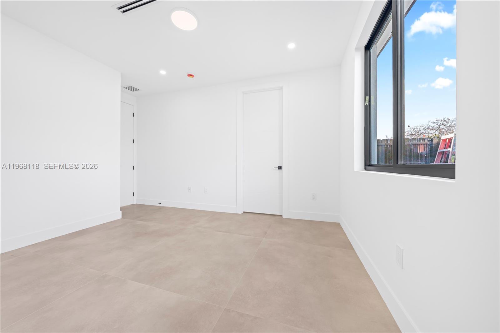 FAIRLAWN ESTATES - Residential