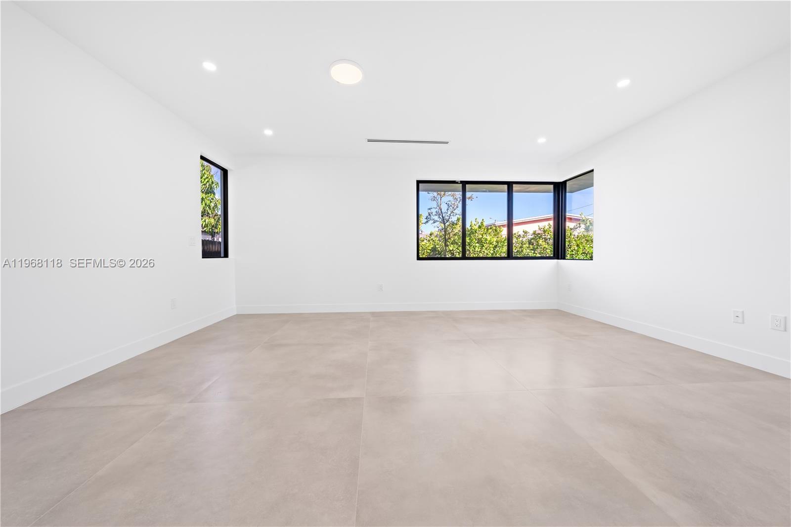 FAIRLAWN ESTATES - Residential