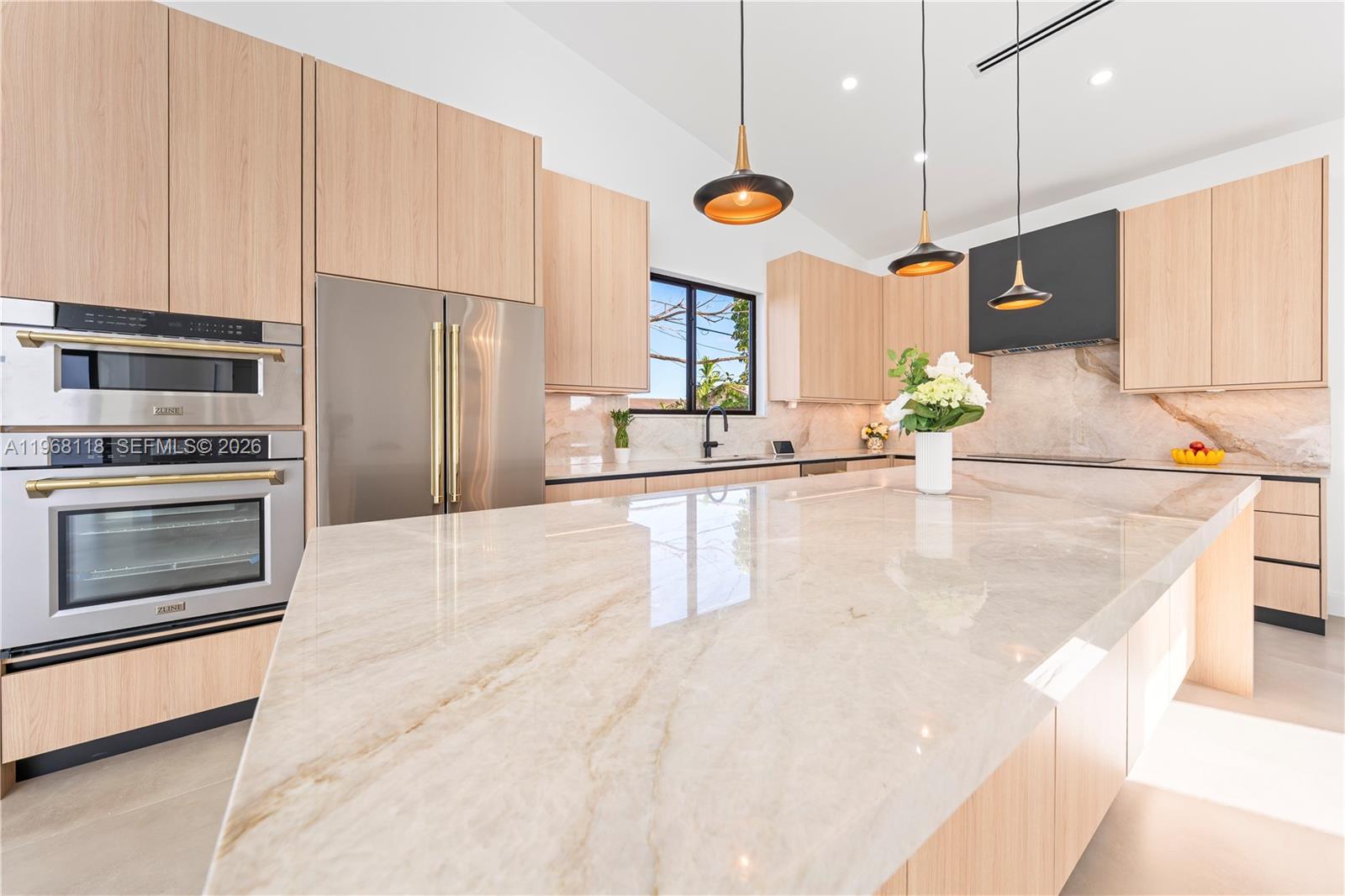 FAIRLAWN ESTATES - Residential