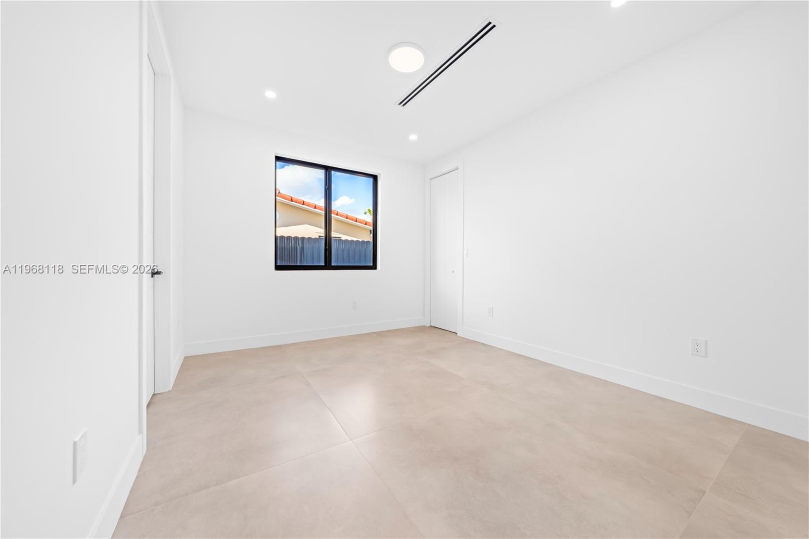 FAIRLAWN ESTATES - Residential