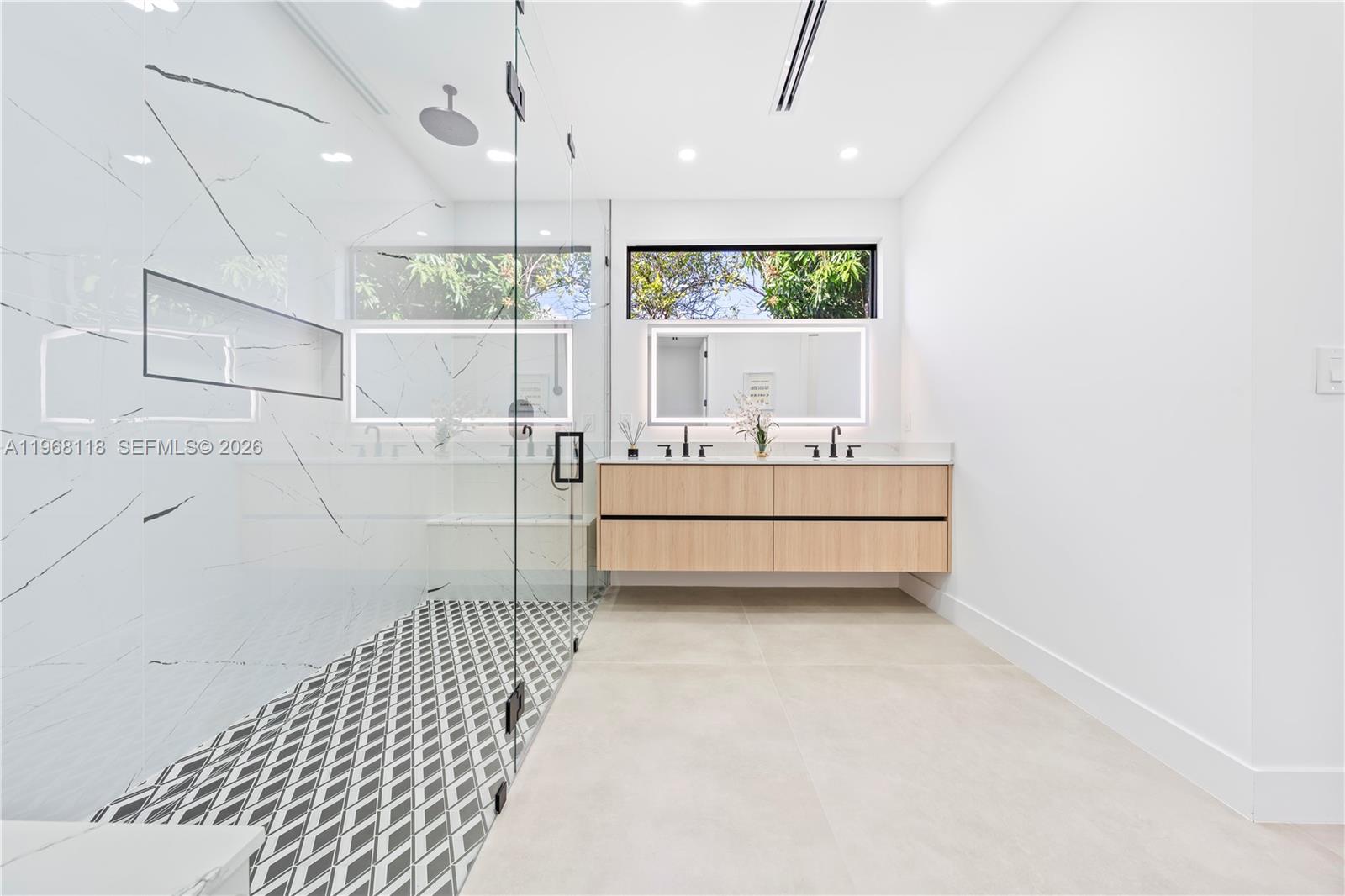 FAIRLAWN ESTATES - Residential