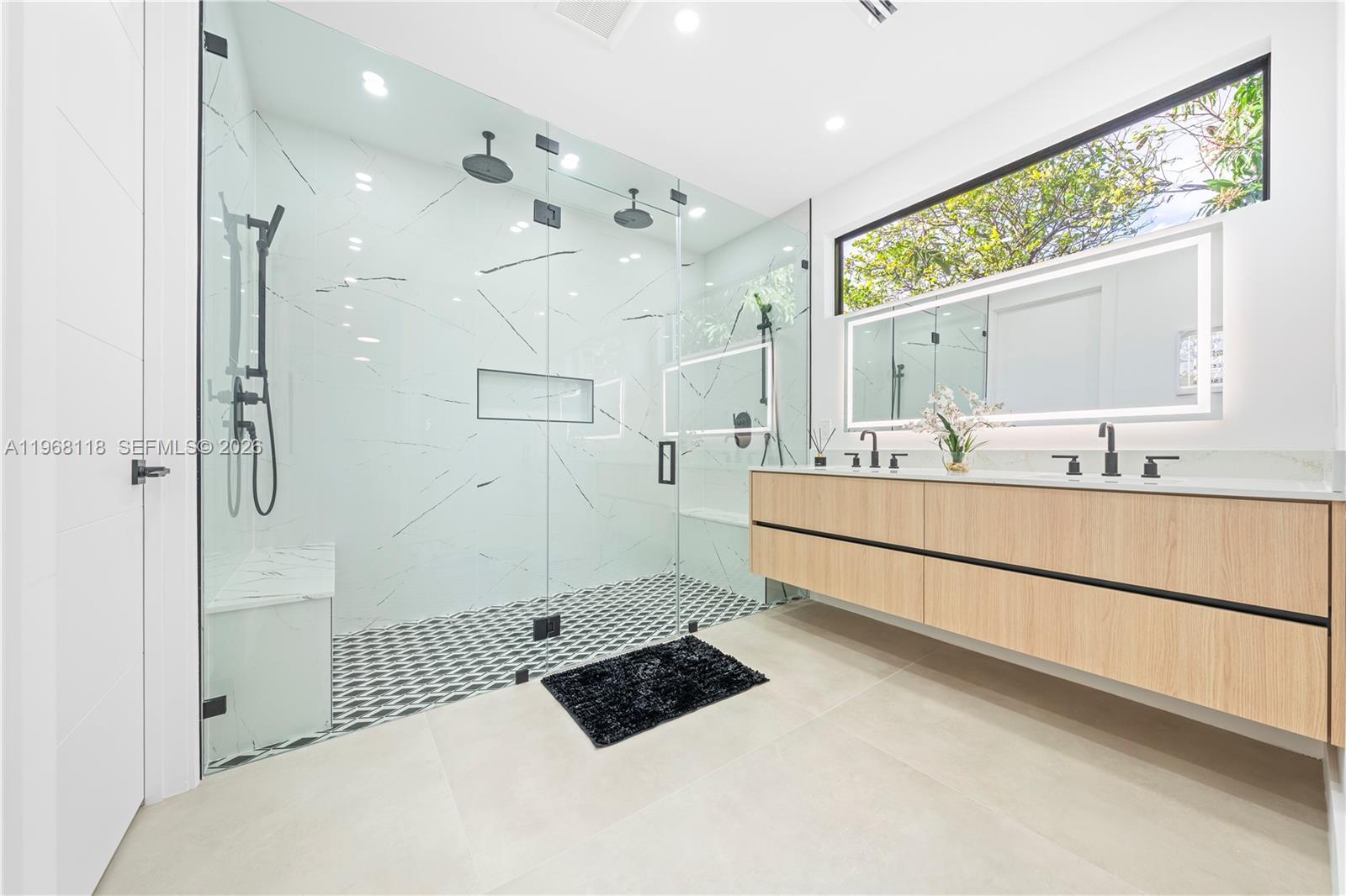 FAIRLAWN ESTATES - Residential