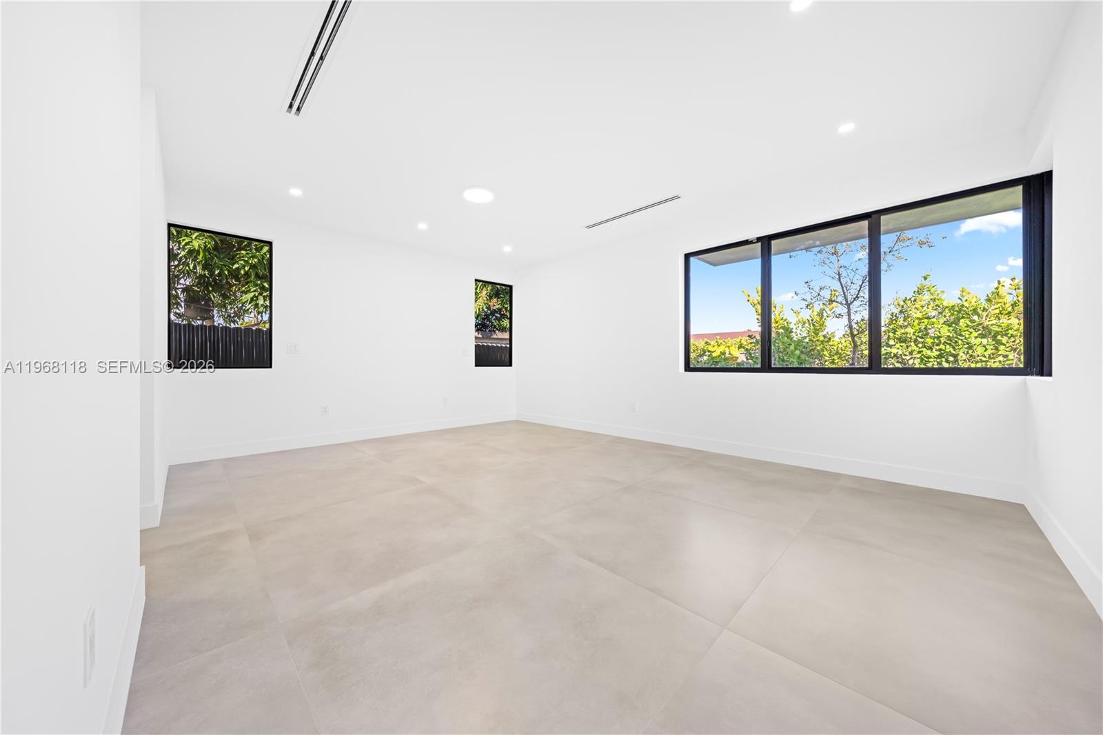 FAIRLAWN ESTATES - Residential