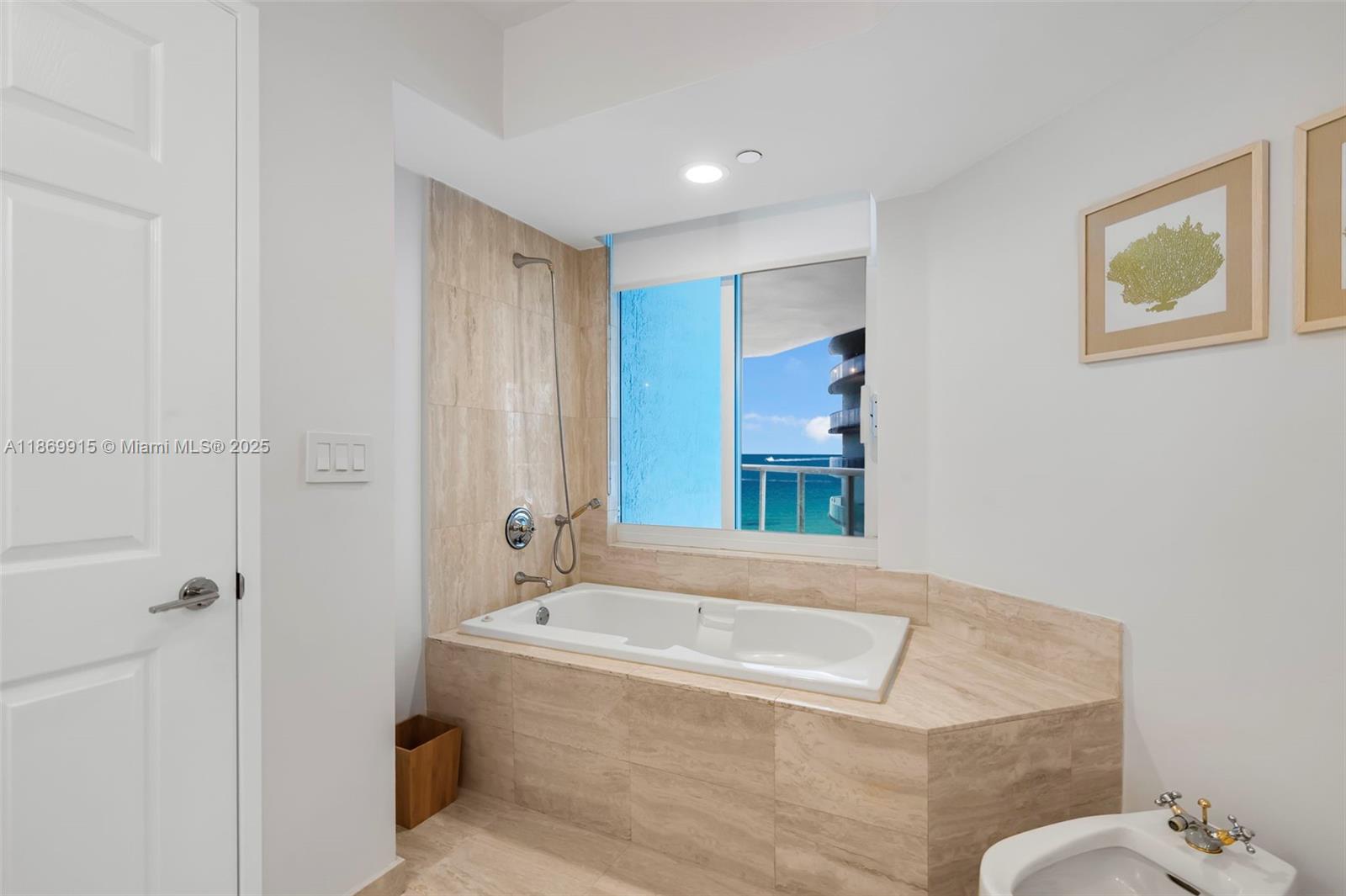 MILLENNIUM CONDO - Residential